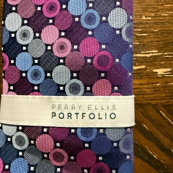 Assorted Beauty and Skincare Collection - Picture 10 of 10